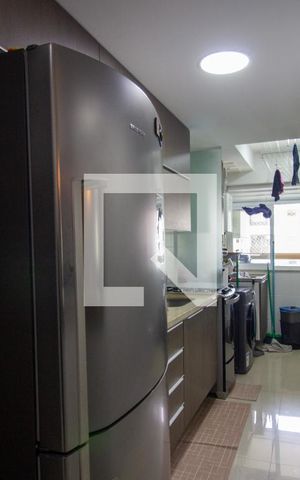 Apartamento à venda com 81m², 3 quartos e 1 vaga Apartamento à venda com 81m², 3 quartos e 1 vagaCozinha e Área de Serviço