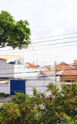 Casa à venda com 90m², 2 quartos e 2 vagas Casa à venda com 90m², 2 quartos e 2 vagasVista