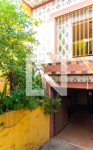 Casa à venda com 90m², 2 quartos e 2 vagas Casa à venda com 90m², 2 quartos e 2 vagasGaragem