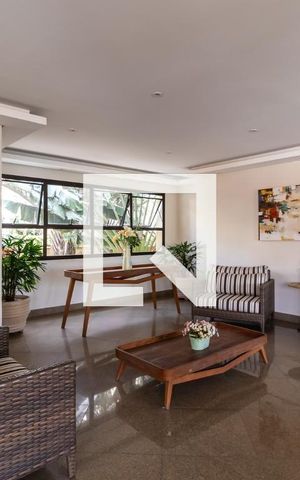 Apartamento à venda com 120m², 4 quartos e 3 vagas Apartamento à venda com 120m², 4 quartos e 3 vagasHall