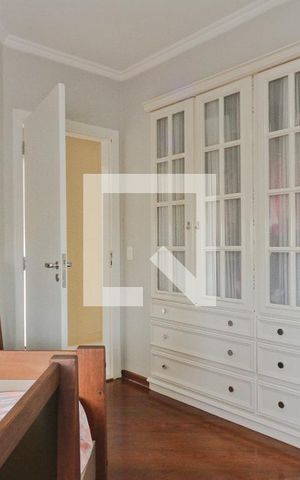 Apartamento à venda com 120m², 4 quartos e 3 vagas Apartamento à venda com 120m², 4 quartos e 3 vagasQuarto 1