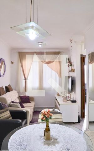 Apartamento à venda com 43m², 2 quartos e sem vaga Apartamento à venda com 43m², 2 quartos e sem vagaSala