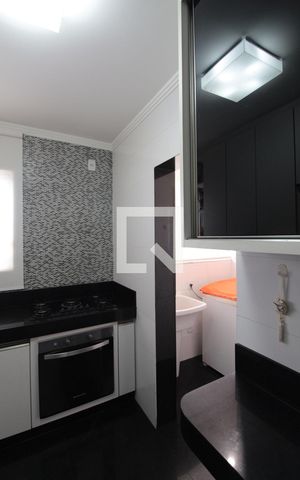 Apartamento à venda com 160m², 4 quartos e 4 vagasCozinha e Área de Serviço
