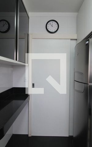 Apartamento à venda com 160m², 4 quartos e 4 vagasCozinha e Área de Serviço