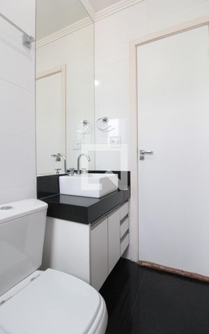 Apartamento à venda com 160m², 4 quartos e 4 vagasBanheiro da Suite 2
