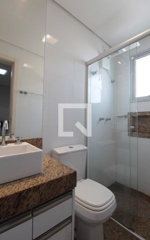 Apartamento à venda com 160m², 4 quartos e 4 vagasBanheiro da Suite 1