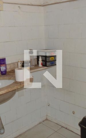 Casa à venda com 121m², 3 quartos e 1 vagaBanheiro 1