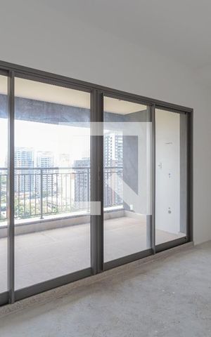Studio à venda com 35m², 1 quarto e sem vaga Studio à venda com 35m², 1 quarto e sem vagaSala/Quarto