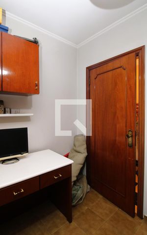 Casa para alugar com 360m², 3 quartos e 5 vagasEscritório