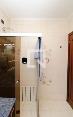Casa para alugar com 360m², 3 quartos e 5 vagasBanheiro da Suíte 3