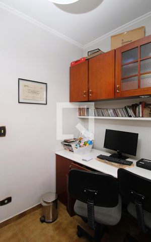Casa para alugar com 360m², 3 quartos e 5 vagasEscritório
