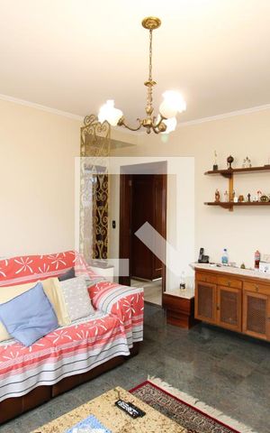 Casa para alugar com 360m², 3 quartos e 5 vagasSala de TV