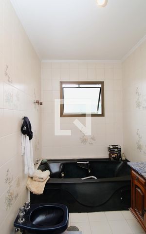 Casa para alugar com 360m², 3 quartos e 5 vagasBanheiro da Suíte 3