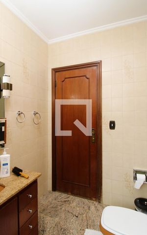 Casa para alugar com 360m², 3 quartos e 5 vagasBanheiro da Suíte 2