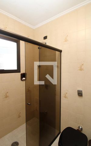 Casa para alugar com 360m², 3 quartos e 5 vagasBanheiro da Suíte 1