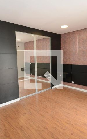 Casa à venda com 300m², 3 quartos e 3 vagasSuíte - casa 1