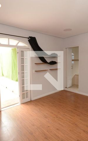 Casa à venda com 300m², 3 quartos e 3 vagasSuíte - casa 1