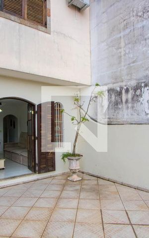 Casa para alugar com 278m², 3 quartos e 5 vagas Casa para alugar com 278m², 3 quartos e 5 vagasVaranda da sala