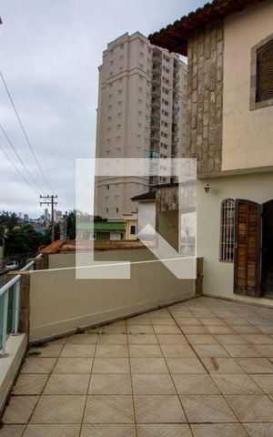 Casa para alugar com 278m², 3 quartos e 5 vagas Casa para alugar com 278m², 3 quartos e 5 vagasVaranda da sala