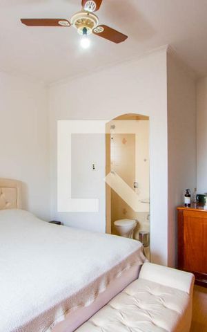 Casa para alugar com 278m², 3 quartos e 5 vagas Casa para alugar com 278m², 3 quartos e 5 vagasQuarto 1 - Suíte