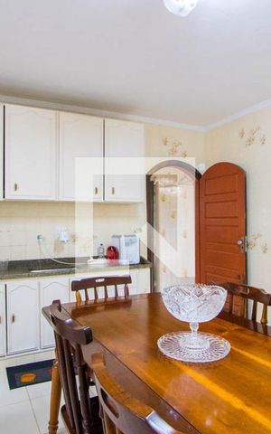 Casa para alugar com 278m², 3 quartos e 5 vagas Casa para alugar com 278m², 3 quartos e 5 vagasCozinha
