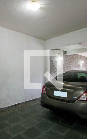 Casa para alugar com 278m², 3 quartos e 5 vagas Casa para alugar com 278m², 3 quartos e 5 vagasGaragem