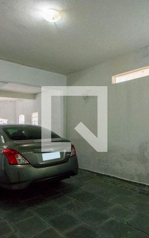 Casa para alugar com 278m², 3 quartos e 5 vagas Casa para alugar com 278m², 3 quartos e 5 vagasGaragem