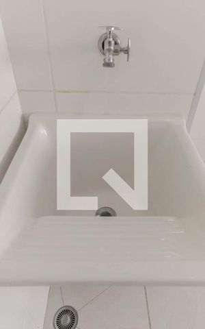 Apartamento à venda com 32m², 2 quartos e sem vaga Apartamento à venda com 32m², 2 quartos e sem vagaÁrea de Serviço