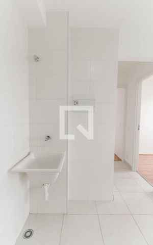 Apartamento à venda com 32m², 2 quartos e sem vaga Apartamento à venda com 32m², 2 quartos e sem vagaÁrea de Serviço
