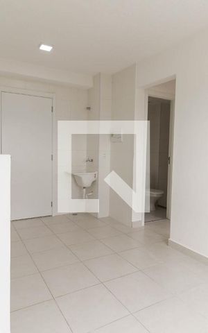 Apartamento à venda com 32m², 2 quartos e sem vaga Apartamento à venda com 32m², 2 quartos e sem vagaSala