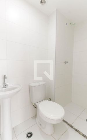 Apartamento à venda com 32m², 2 quartos e sem vaga Apartamento à venda com 32m², 2 quartos e sem vagaBanheiro