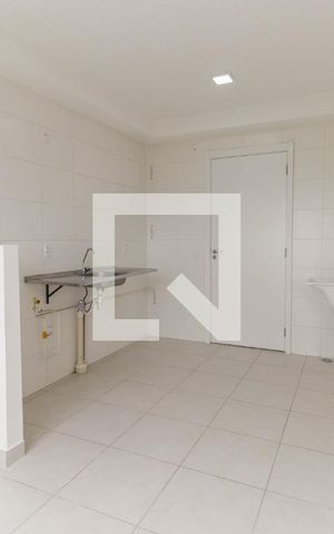 Apartamento à venda com 32m², 2 quartos e sem vaga Apartamento à venda com 32m², 2 quartos e sem vagaSala
