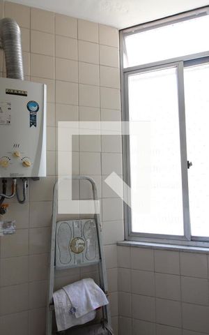 Apartamento para alugar com 58m², 3 quartos e 1 vagaÁrea de Serviço