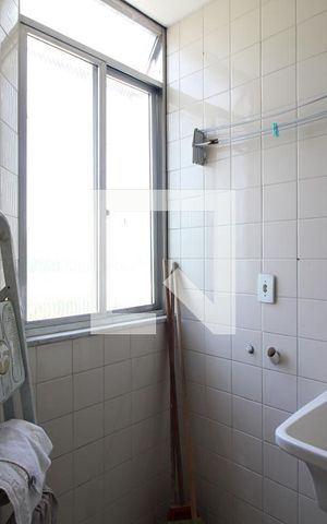 Apartamento para alugar com 58m², 3 quartos e 1 vagaÁrea de Serviço