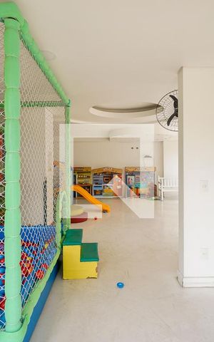 Apartamento à venda com 70m², 2 quartos e 2 vagas Apartamento à venda com 70m², 2 quartos e 2 vagasPlayground