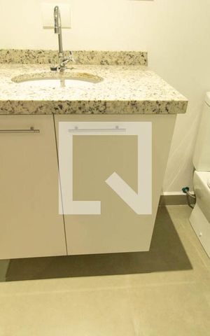 Apartamento para alugar com 33m², 1 quarto e 1 vaga Apartamento para alugar com 33m², 1 quarto e 1 vagaBanheiro Social