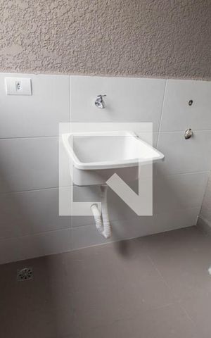 Apartamento para alugar com 33m², 1 quarto e 1 vaga Apartamento para alugar com 33m², 1 quarto e 1 vagaÁrea de Serviço