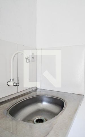 Studio para alugar com 50m², 0 quarto e sem vaga Studio para alugar com 50m², 0 quarto e sem vagaBanheiro