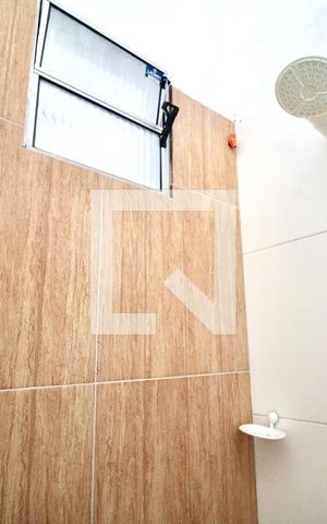 Studio para alugar com 50m², 0 quarto e sem vaga Studio para alugar com 50m², 0 quarto e sem vagaBanheiro