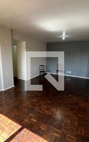 Apartamento para alugar com 114m², 3 quartos e sem vaga Apartamento para alugar com 114m², 3 quartos e sem vagaSala