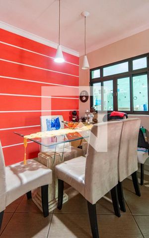 Casa à venda com 135m², 3 quartos e 4 vagas Casa à venda com 135m², 3 quartos e 4 vagasSala de Jantar
