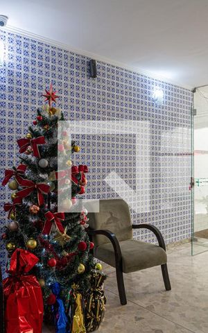 Apartamento à venda com 101m², 3 quartos e 2 vagas Apartamento à venda com 101m², 3 quartos e 2 vagasÁrea comum - Hall Social