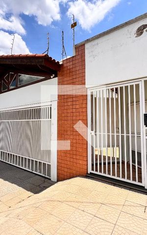 Casa à venda com 539m², 4 quartos e 5 vagasFachada