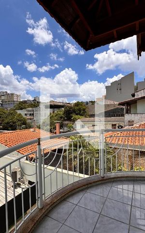 Casa à venda com 539m², 4 quartos e 5 vagasSacada integrativa suite 2 e suite 3
