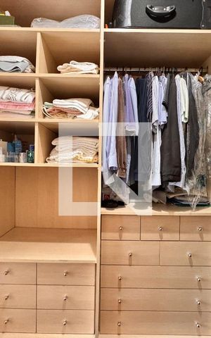 Casa à venda com 539m², 4 quartos e 5 vagasCloset suíte master 