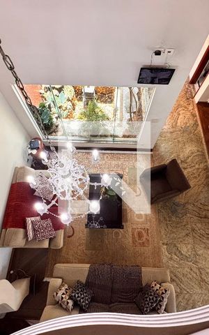 Casa à venda com 539m², 4 quartos e 5 vagasSala de TV