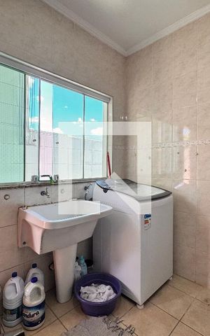 Casa à venda com 539m², 4 quartos e 5 vagasLavanderia 