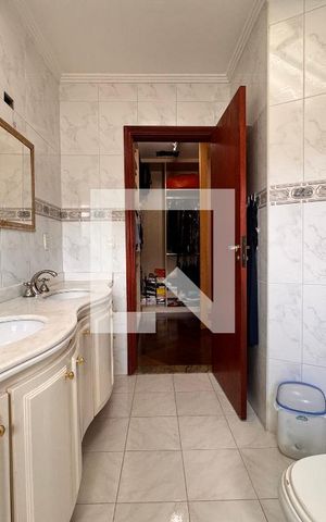 Casa à venda com 539m², 4 quartos e 5 vagasBanheiro suíte master 