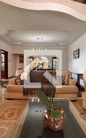 Casa à venda com 539m², 4 quartos e 5 vagasSala
