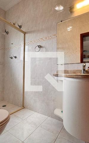 Casa à venda com 539m², 4 quartos e 5 vagasBanheiro suíte 1